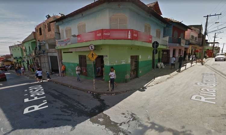 Homem é atingido por bala perdida no Barreiro - Reprodução/Internet