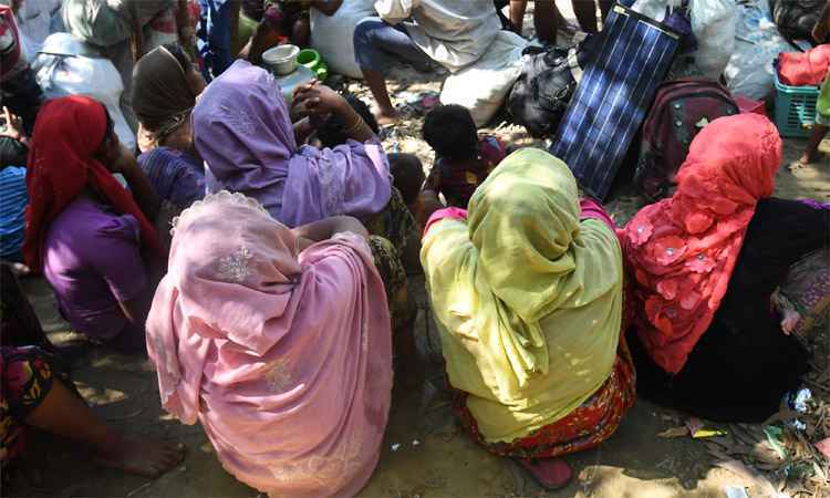 Soldados birmaneses cometeram estupros coletivos 'sistemáticos' de muçulmanas - AFP PHOTO / Dibyangshu SARKAR