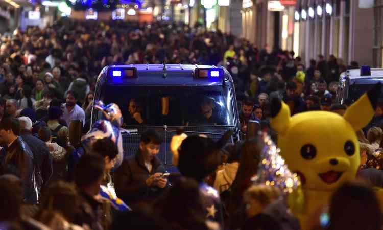 Ruas de maior movimento de Madri terão mão única às vésperas do Natal  - GERARD JULIEN/AFP 
