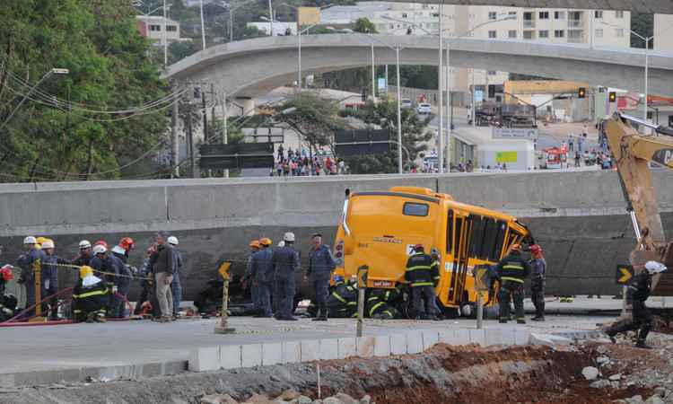 Réus na tragédia da queda de viaduto na Pedro I são ouvidos no TJMG - Beto Novaes/ EM/ D.A Press
