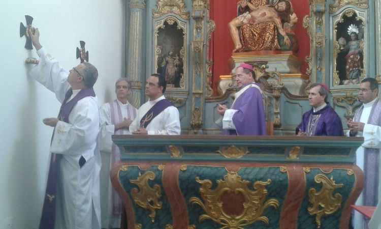 Dom Walmor preside rito de consagração de basílica na Serra da Piedade - Beto Novaes/EM/DA Press