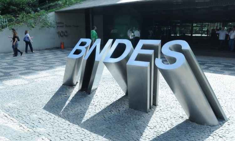 BNDES corre risco de calote de US$ 2 bilhões de Angola, Venezuela e Moçambique - Agência Brasil