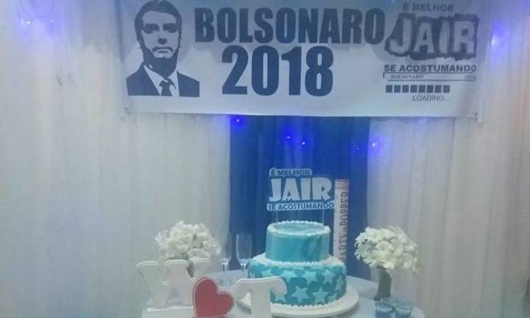 Bolsonaro vira 'tema' de festa de noivado no Pernambuco - Reprodução / Facebook
