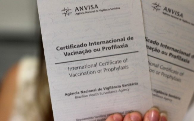 Anvisa alerta: viajantes devem tomar dose padrão da vacina contra febre amarela - Anvisa/Divulgação