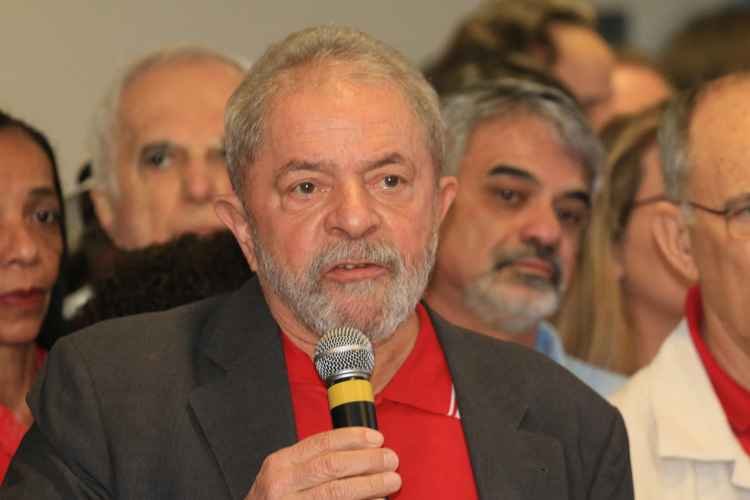 Secretaria de Segurança do RS anuncia acordo com movimentos pró-Lula - Roberto Parizzoti