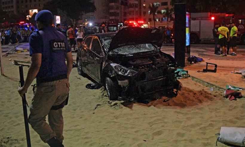Motorista que atropelou 18 em Copacabana será investigado por falsidade ideológica -  AFP / CARL DE SOUZA