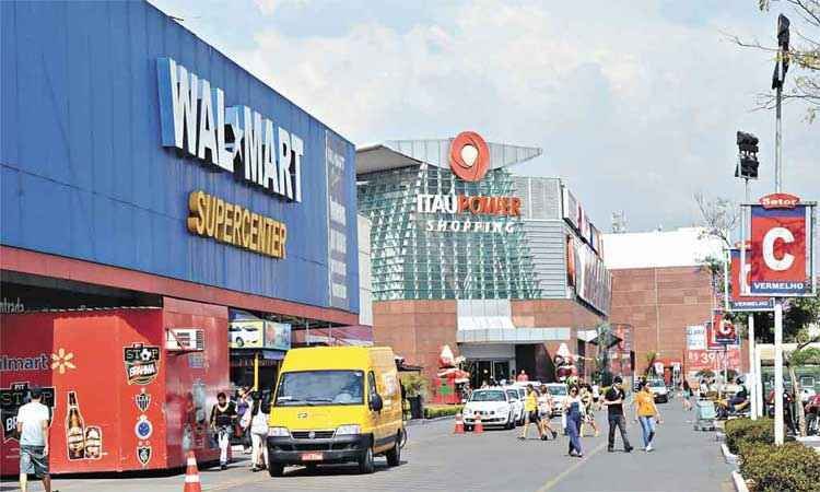 Saiba o que muda com a entrada de sócios no Walmart no Brasil  - Marcos Michelin/EM/D.A Press - 30/10/12
