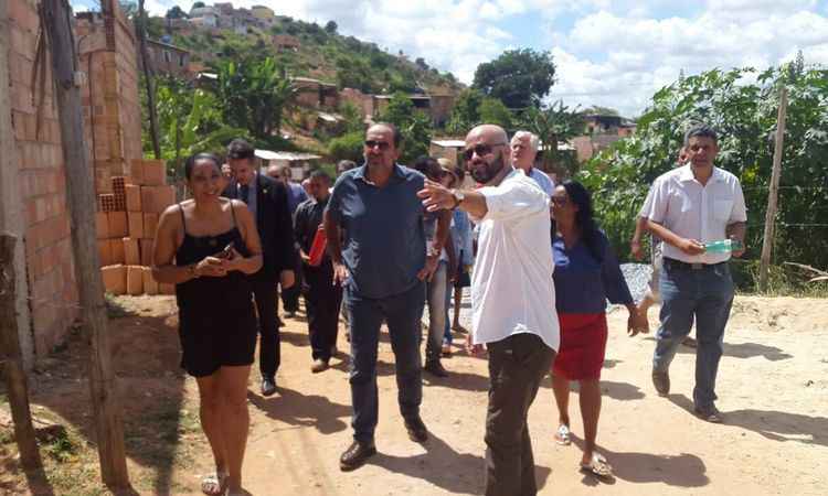 Kalil anuncia centro de saúde para ocupação na Izidora - Marcos Vieira / EM / D.A. Press