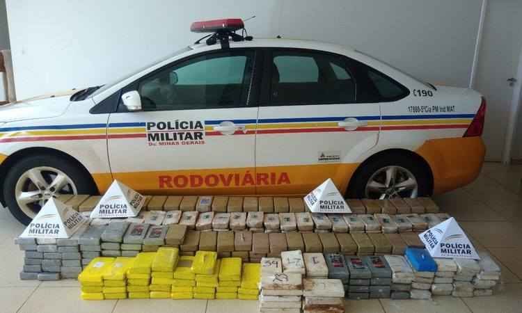 Polícia apreende meia tonelada de crack e cocaína no Triângulo Mineiro - Polícia Militar/ Divulgação 