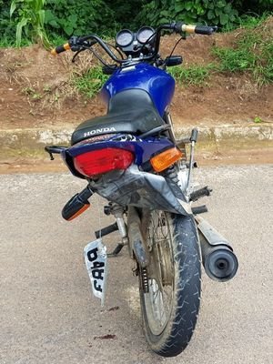 Ladrão furta motocicleta, cai em rodovia e acaba preso na Zona da Mata  - PRF/Divulgação