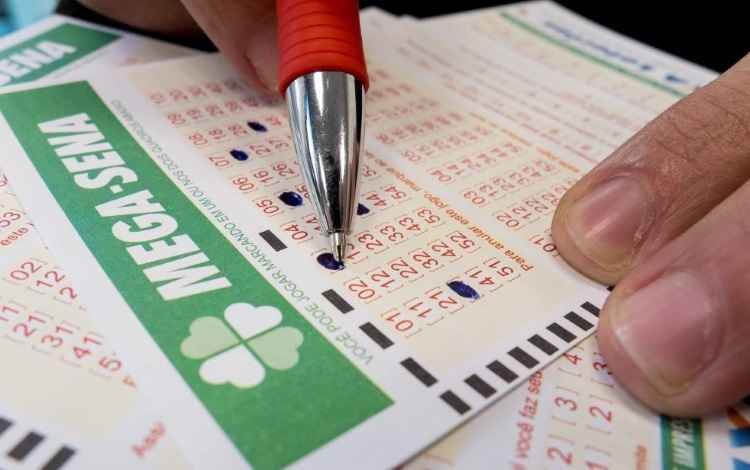 Mega-Sena fica acumulada e vai sortear prêmio de R$ 71 milhões - Reprodução/Internet/EBC