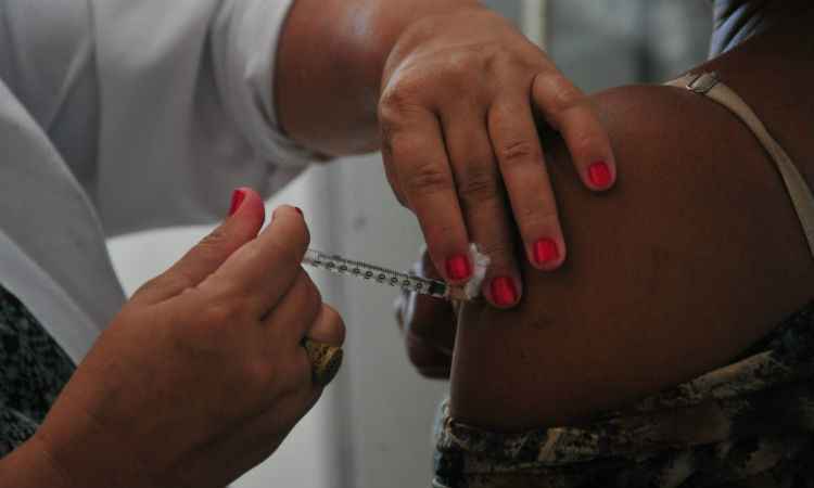 Secretaria investiga casos de febre amarela em 11 pessoas vacinadas em Minas - Leandro Couri/EM/D.A Press