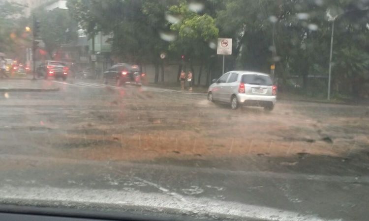 Meteorologia prevê tempestades para Minas Gerais no fim de semana - Paulo Filgueiras/ EM/ D.A Press