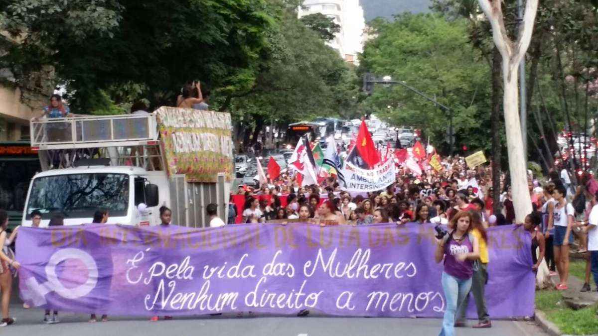 Mulheres se reúnem na Praça Sete para discutir participação feminina na política - Gladyston Rodrigues/EM/D.A.Press