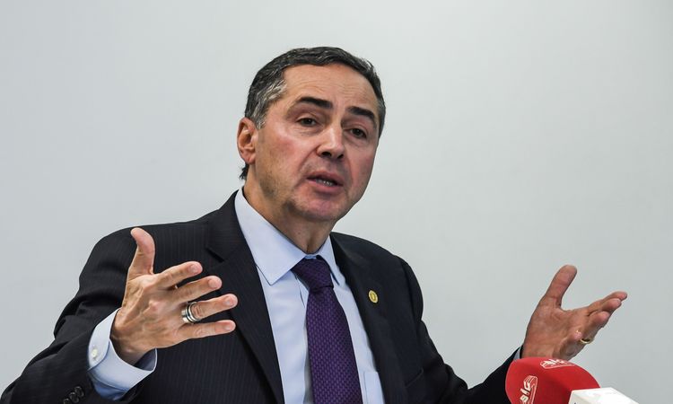 Barroso confirma suspensão de indulto para crimes de corrupção -  / AFP / Apu Gomes 