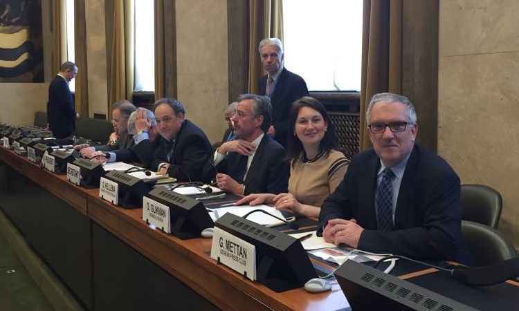 Na Suíça, deputado não tem benefícios e ganha igual a um açougueiro - Reprodução/Facebook