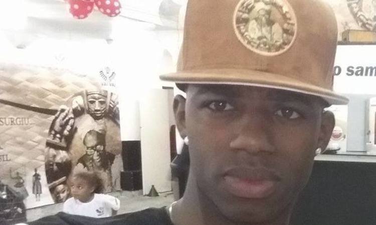 Jovem denuncia Burger King após ser nomeado 'macaco' em nota fiscal - Facebook/Reprodução