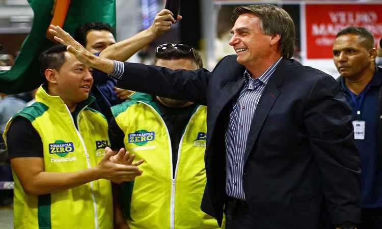 Lula quis transformar o Brasil em galinheiro, agora colhe os ovos, diz Bolsonaro - / AFP / Heuler Andrey 