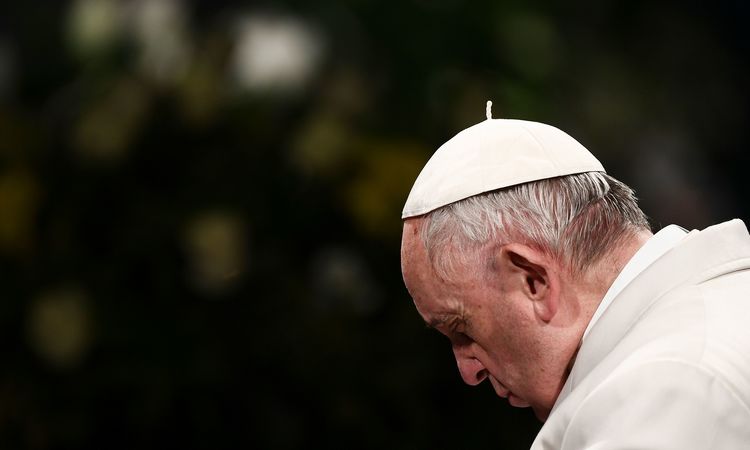 Papa expressa "vergonha" por deixar "mundo partido" aos jovens - FILIPPO MONTEFORTE/AFP