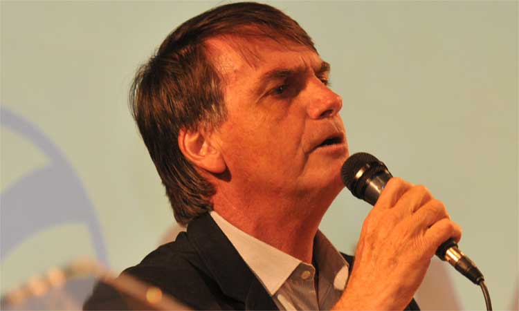 'Partido do Exército é o Brasil', diz Bolsonaro em apoio a fala de Villas Bôas - Jair Amaral/EM/D.A Press