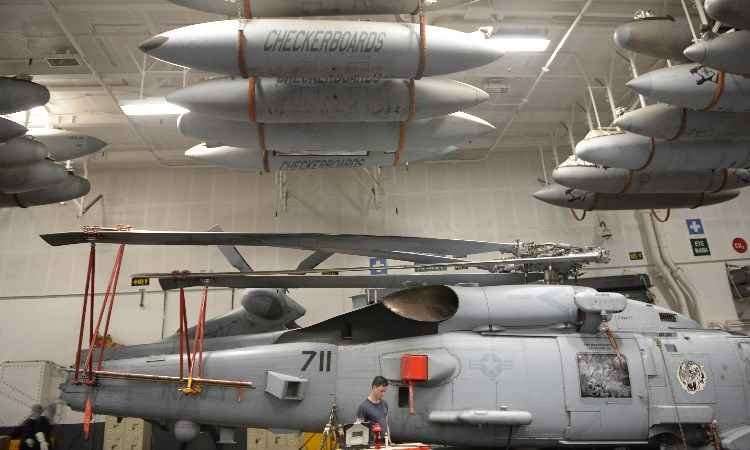 Companhias aéreas mudam rotas com medo de ataque contra a Síria - Ted Aljibe/AFP