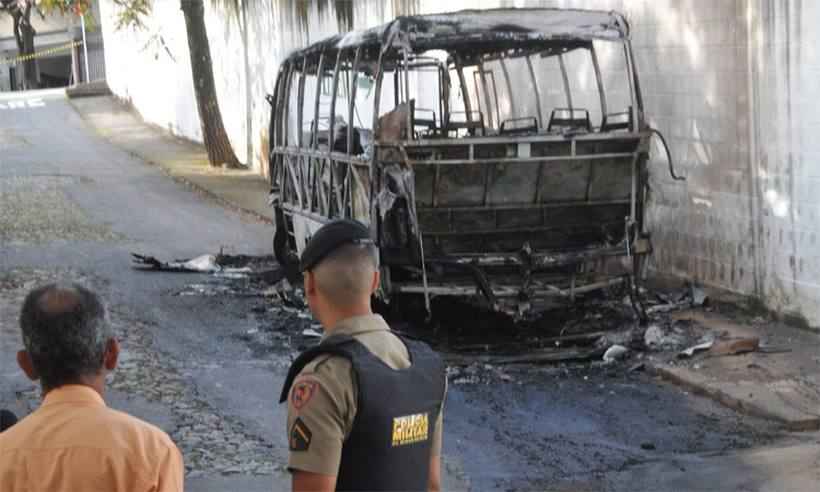 PM registra quinto ataque a ônibus em dois dias na Grande BH - Jair Amaral/EM/DA Press