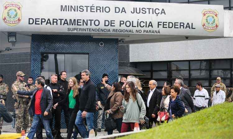 Comissão do Senado vai pedir que Lula receba  mais visitas - Geraldo Bulbniak/Estadão Conteúdo