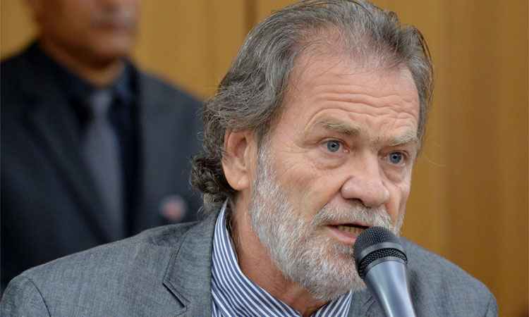Líder do governo credita a 'questões políticas' autorização para processo de impeachment de Pimentel - Sarah Torres/ALMG