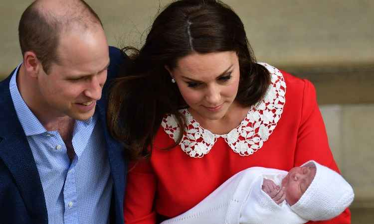 Príncipe William e Kate anunciam nome do terceiro filho - JOHN STILLWELL/AFP