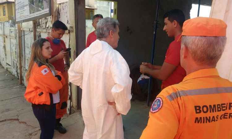 Laboratório vai analisar pó misterioso que queimou operários em BH - Corpo de Bombeiros/Divulgação