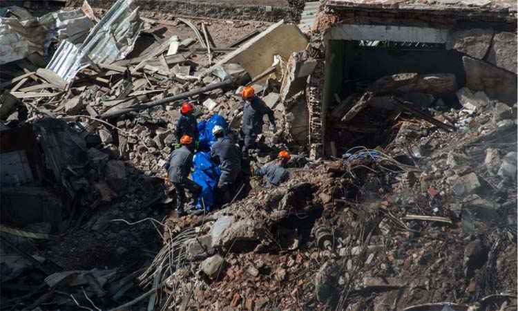 Bombeiros aumentam para sete o número de vítimas de desabamento em São Paulo - Nelson ALMEIDA / AFP

