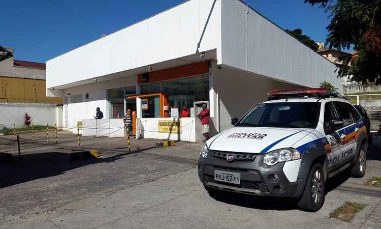 Criminosos arrombam agência bancária no Barreiro, em BH - Gladyston Rodrigues/ EM D.A Press 
