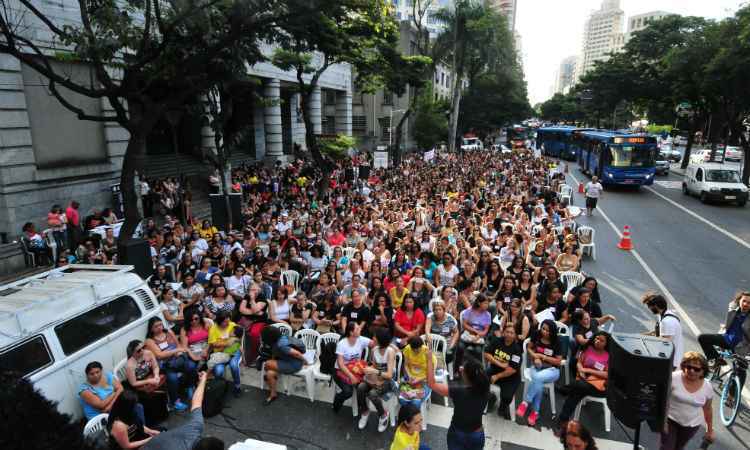 Professores da rede fundamental entram em greve nesta quinta-feira - Gladyston Rodrigues/EM/D.A.Press