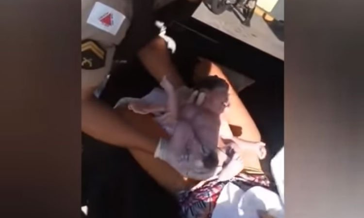 'É uma experiência única', diz PM que fez parto na Av. Antônio Carlos, na Pampulha - Youtube/Reprodução