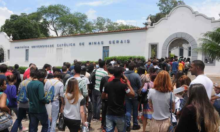 Candidatos têm até 23h59 desta sexta-feira para fazer a inscrição no Enem 2018 - Marcos Vieira/EM/D.A PRESS