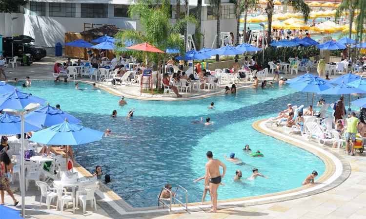 Prefeitura proíbe salto em piscinas com pouca profundidade em Belo Horizonte - Leandro Couri/EM/DA Press - 19/01/2018