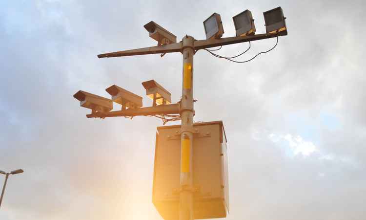 Radares fixos começarão a funcionar nas estradas estaduais; confira os locais - Gladyston Rodrigues/EM/DA Press