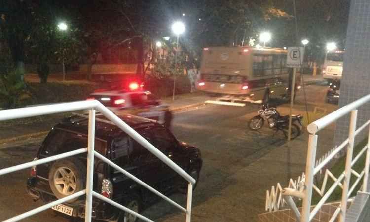 Mais dois ônibus são incendiados em ataques criminosos no interior de MG - Wiler Cantuária/Portal Itajubá/Divulgação