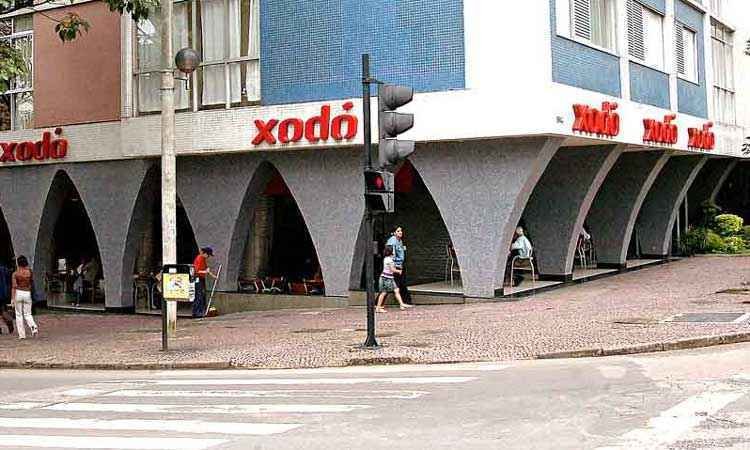 Imóvel onde funciona a lanchonete  Xodó está à venda - Paulo Filgueiras/Estado de Minas - 06/02/2007