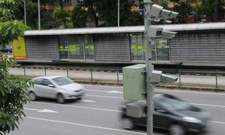 Belo Horizonte vai ganhar mais oito radares controladores de velocidade - Gladyston Rodrigues/EM/D.A Press.