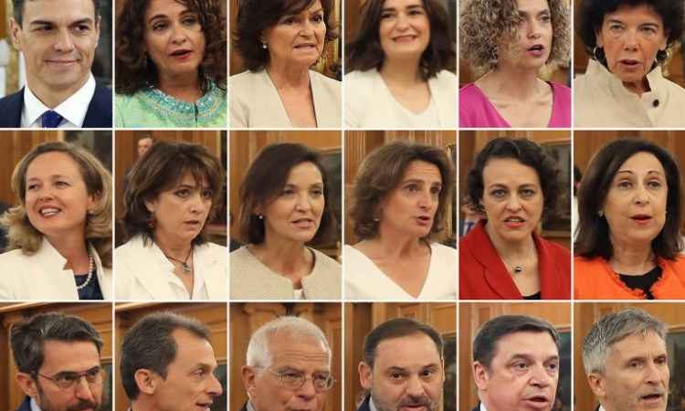 Novo governo da Espanha tem 11 ministras e seis ministros - J. J. GUILLEN, Javier Lizón / POOL / AFP