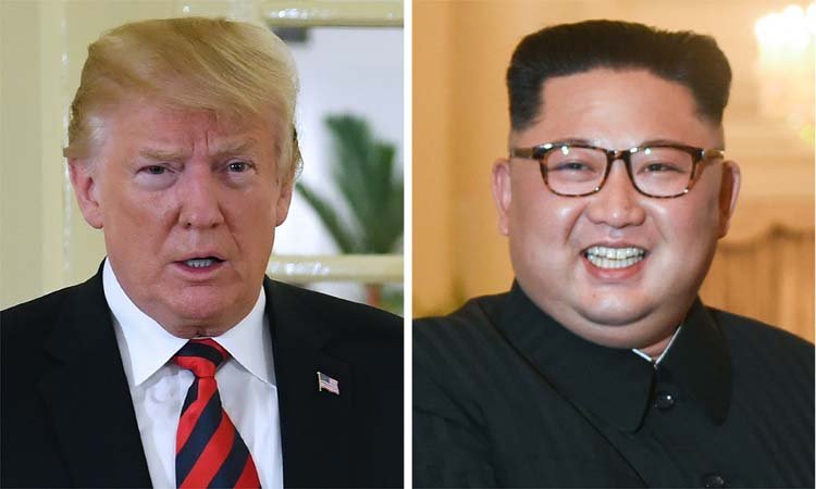 Trump e Kim Jong-un começarão encontro histórico a sós - ROSLAN RAHMAN, SAUL LOEB / AFP

