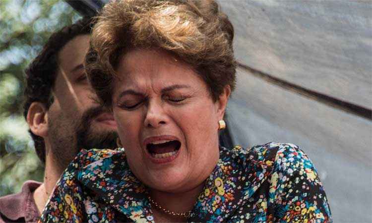 Ex-diretores da Petrobras e Dilma viram réus na CVM - Nelson Almeida