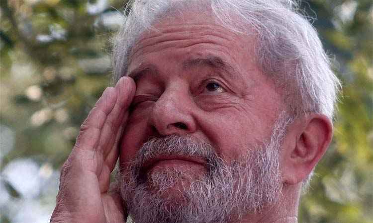 Fachin arquiva pedido de liberdade de Lula que STF julgaria nesta terça - MIGUEL SCHINCARIOL