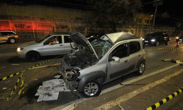 Motorista que provocou acidente em Contagem é autuado por ter bebido antes de dirigir  - Túlio Santos/EM/D.A.Press