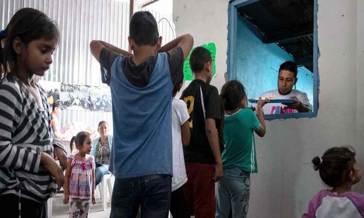 Cinquenta e uma crianças brasileiras estão separadas dos pais nos EUA - Guillermo Arias/AFP 