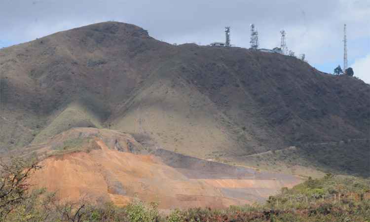 Vistoria aponta mineração excessiva na Serra do Curral - Paulo Filgueiras/EM/DA Press