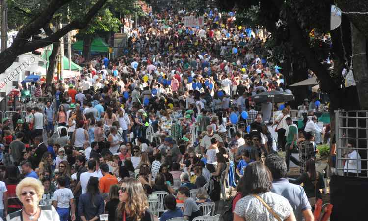 Festa italiana atrai milhares de pessoas à Avenida Getúlio Vargas - Marcos Vieira/EM/D.A PRESS
