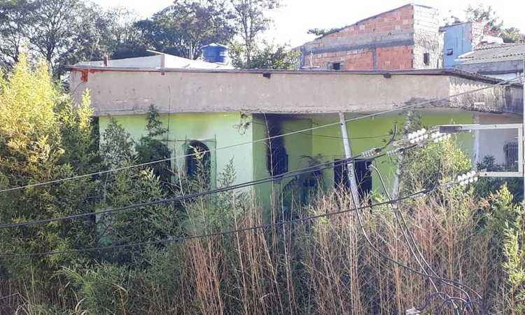 Incêndio em residência deixa um morto na Região Noroeste de BH  -  Paulo Filgueiras/EM D.A Press