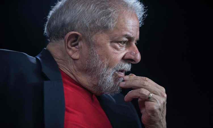 STJ nega habeas corpus de Lula e afirma que desembargador do TRF-4 era 'incompetente'   - AFP 